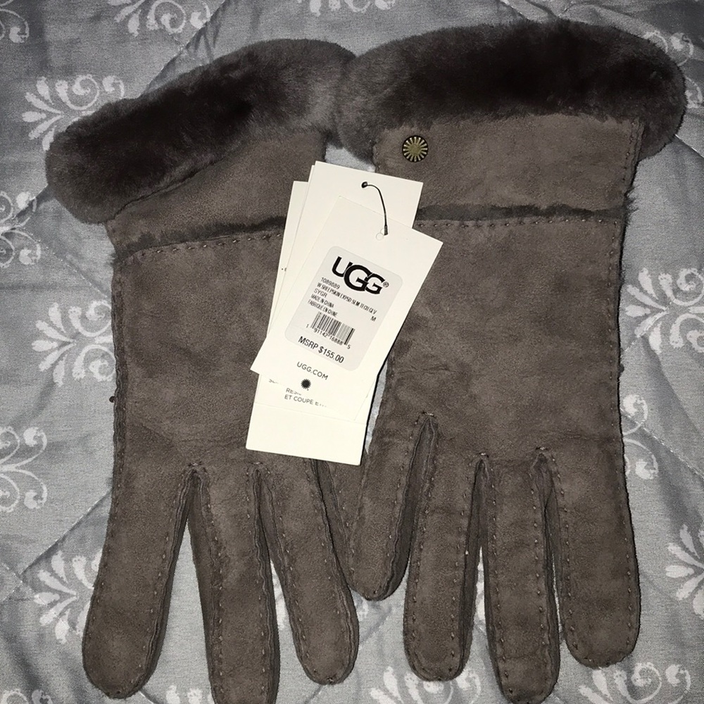 Women UGG Tech Gloves